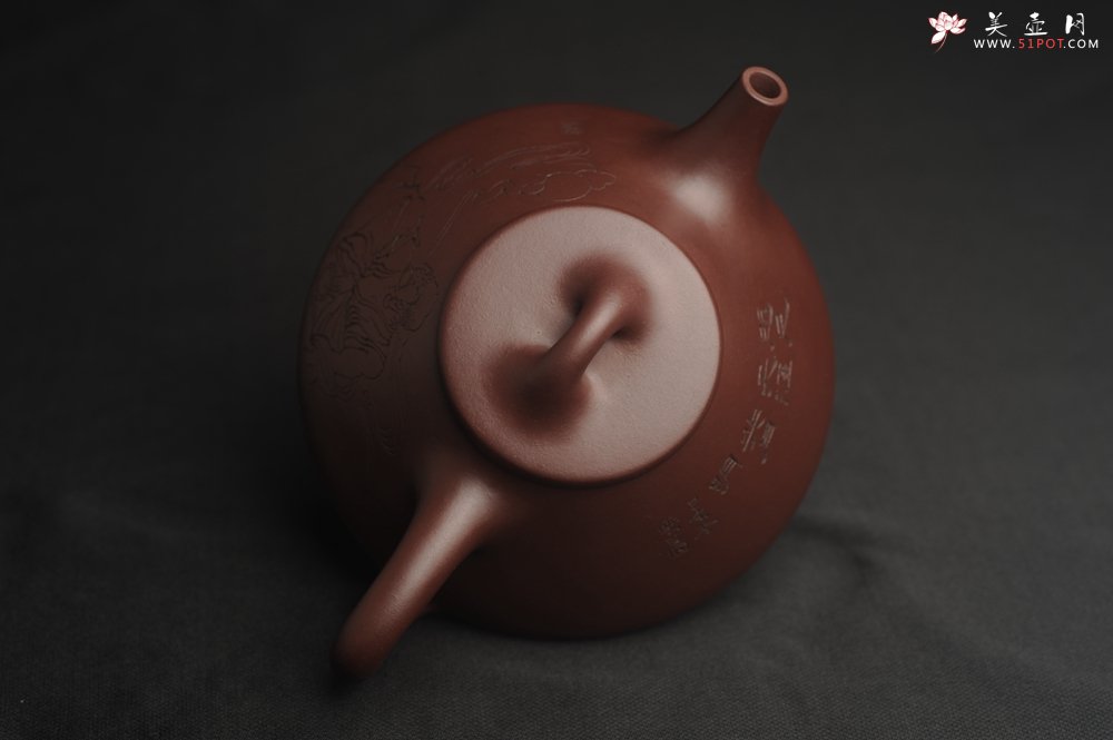 紫砂壶图片：美壶年底特惠 精品老紫泥子冶石瓢 装饰云游图 特文气 做工不输2000元同类作品 - 宜兴紫砂壶网