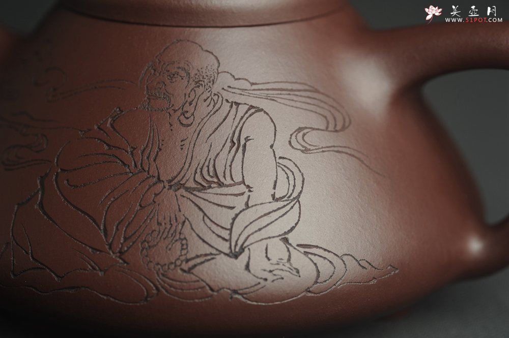 紫砂壶图片：美壶年底特惠 精品老紫泥子冶石瓢 装饰云游图 特文气 做工不输2000元同类作品 - 宜兴紫砂壶网