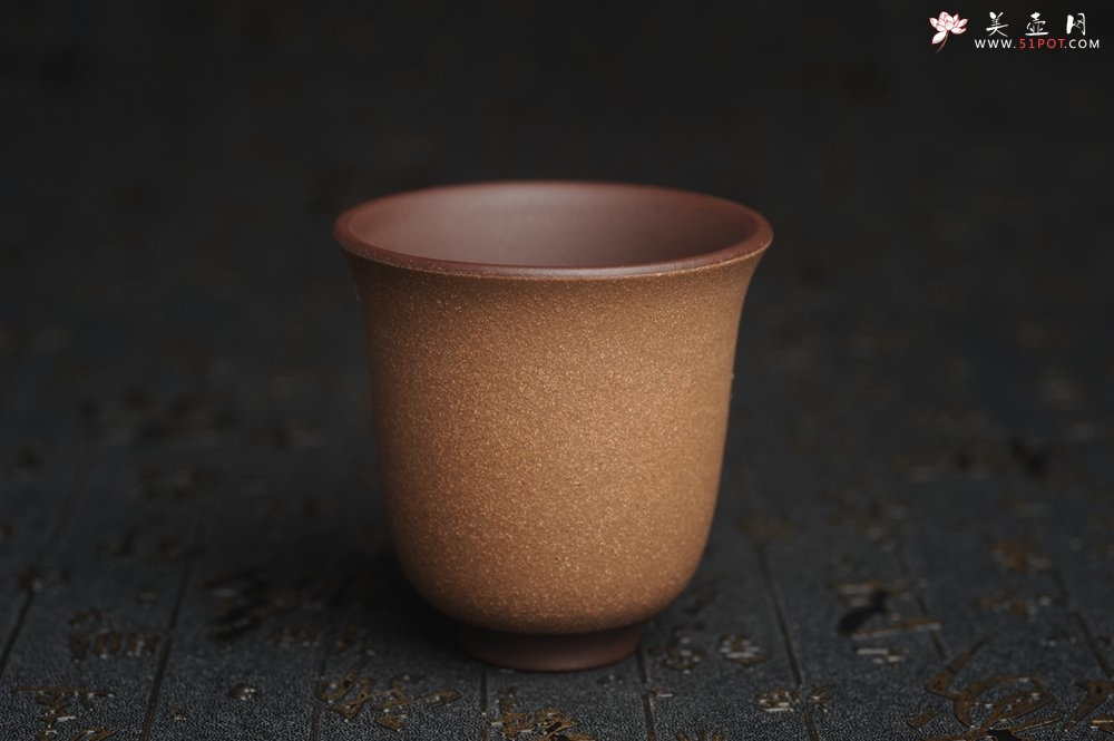 紫砂壶图片：美杯特惠 美杯特惠 精致梅花暗香主人杯 茶人醉爱 - 宜兴紫砂壶网