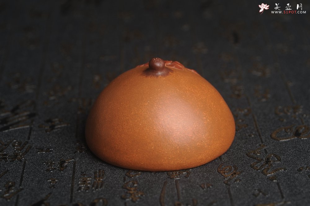 紫砂壶图片：美宠特惠 精致全手工 牡丹贴花特灵动 盖托 茶宠摆件直径8.5cm高5cm - 宜兴紫砂壶网