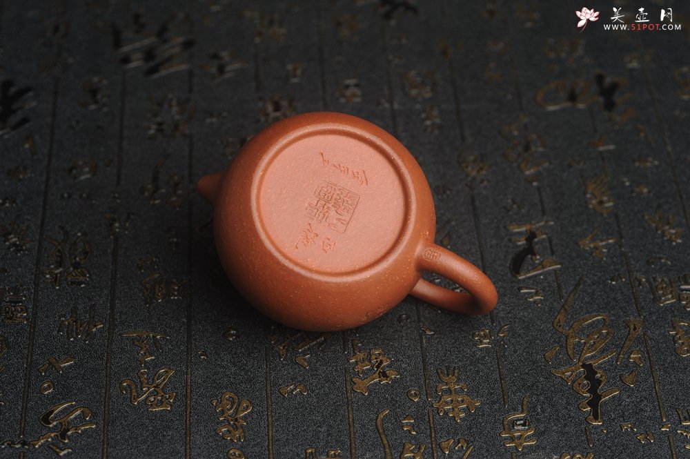 紫砂壶图片：油润降坡泥全手工小品西施壶 装饰喜上眉梢 特文气 - 宜兴紫砂壶网