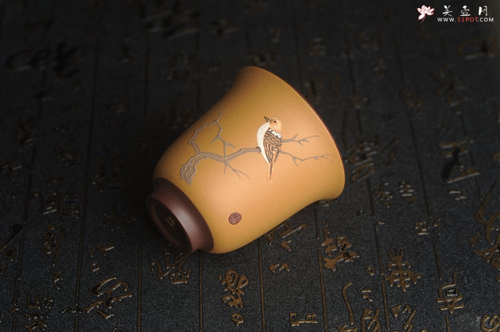 紫砂壶图片：美杯特惠 精致枯枝鸟文气主人杯 茶杯 茶人醉爱 - 宜兴紫砂壶网