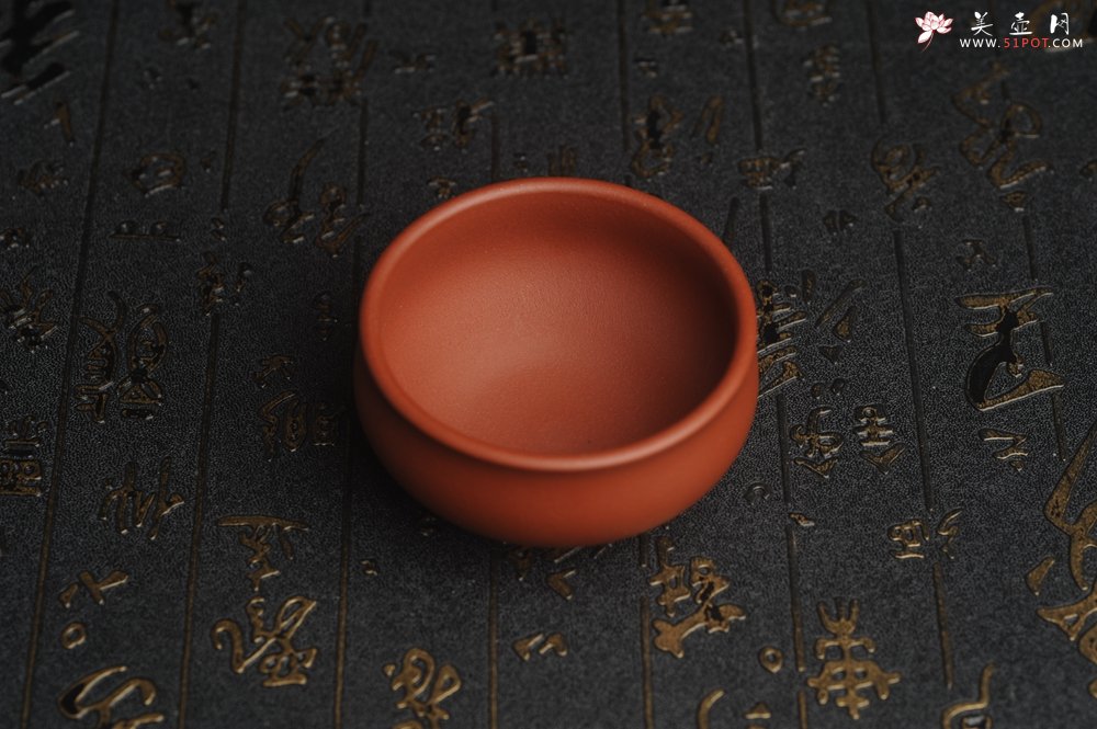 紫砂壶图片：美杯特惠 精致清水泥厚实品茗杯 茶人醉爱 - 宜兴紫砂壶网