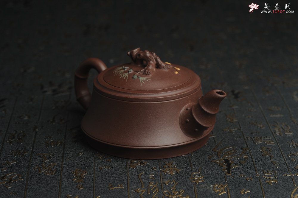 紫砂壶图片：美壶特惠 沈老师年末精工岁寒三友松竹梅 嵌盖难度大 文气雅致 - 宜兴紫砂壶网