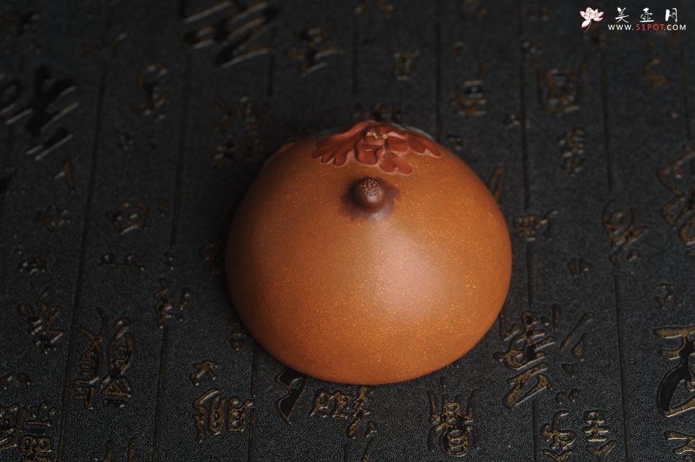 紫砂壶图片：美宠特惠 精致全手工 牡丹贴花特灵动 盖托 茶宠摆件直径8.5cm高5cm - 宜兴紫砂壶网