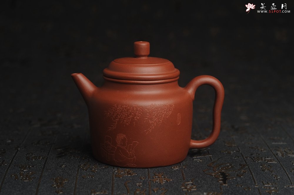 紫砂壶图片：美壶特惠  精致老清水泥高德中茶壶 装饰柳树下童子读书图 特文气 - 宜兴紫砂壶网