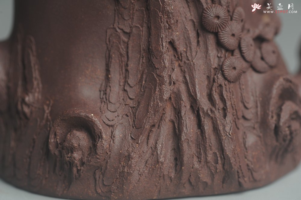 紫砂壶图片：实力精品全手工松桩 肌理丰富 越品越有味道 壶好的不要不要的 眼力好的速度下手 - 宜兴紫砂壶网