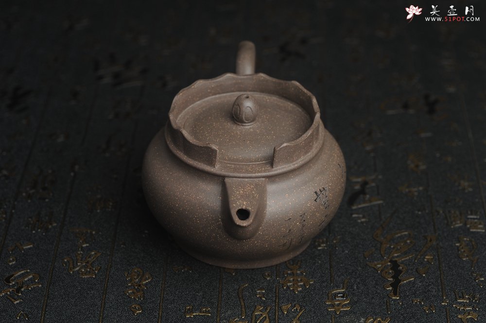 紫砂壶图片：美壶特惠 优质青灰段泥精致僧帽壶 茶人醉爱 - 宜兴紫砂壶网