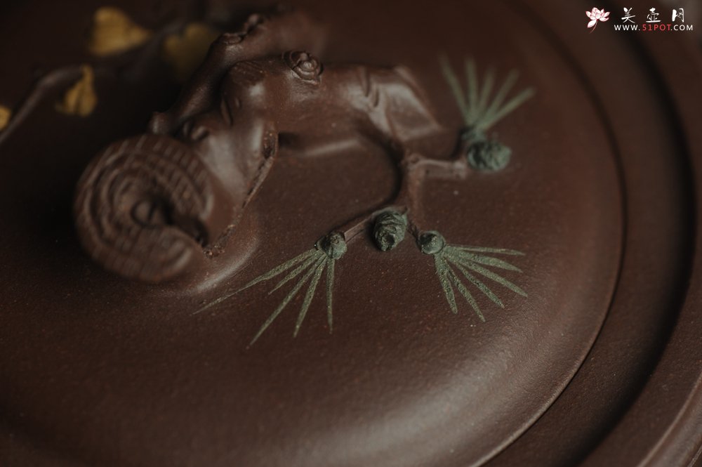 紫砂壶图片：美壶特惠 精工岁寒三友松竹梅竹段壶 嵌盖难度大 文气雅致 - 宜兴紫砂壶网