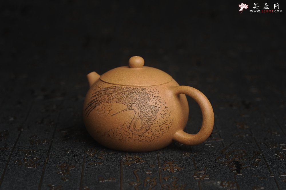 紫砂壶图片：油润老黄段泥(此泥料属于家藏老料！油润无比，识者自知！)全手工小品西施 装饰云鹤特文气 - 宜兴紫砂壶网