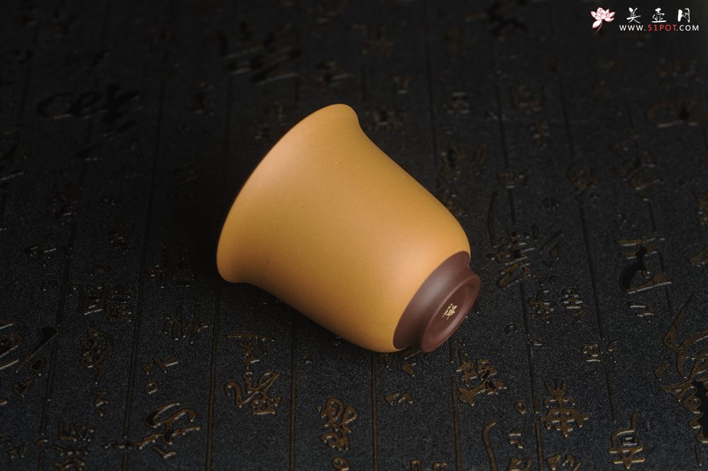 紫砂壶图片：美杯特惠 精致枯枝鸟文气主人杯 茶杯 茶人醉爱 - 宜兴紫砂壶网