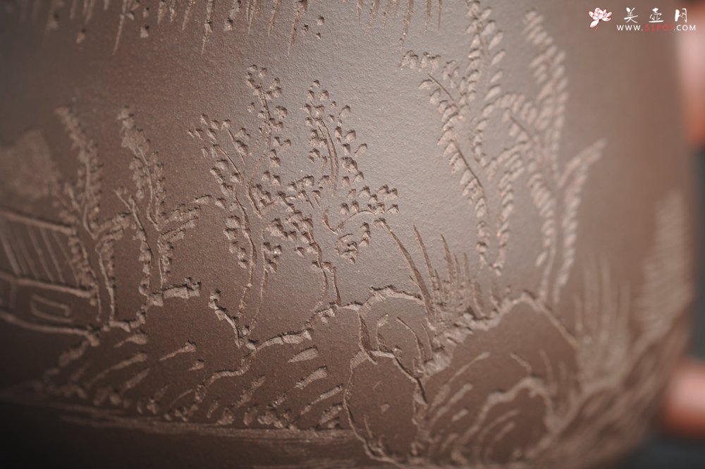 紫砂壶图片：年底纯福利特惠 优质紫泥 山水厚实盖杯 特文气 - 宜兴紫砂壶网