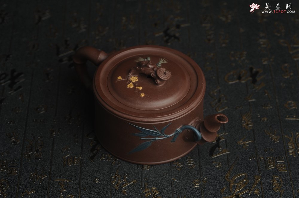 紫砂壶图片：美壶特惠 精工岁寒三友松竹梅竹段壶 嵌盖难度大 文气雅致 - 宜兴紫砂壶网