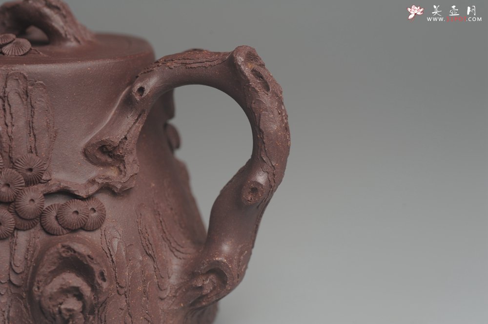 紫砂壶图片：实力精品全手工松桩 肌理丰富 越品越有味道 壶好的不要不要的 眼力好的速度下手 - 宜兴紫砂壶网