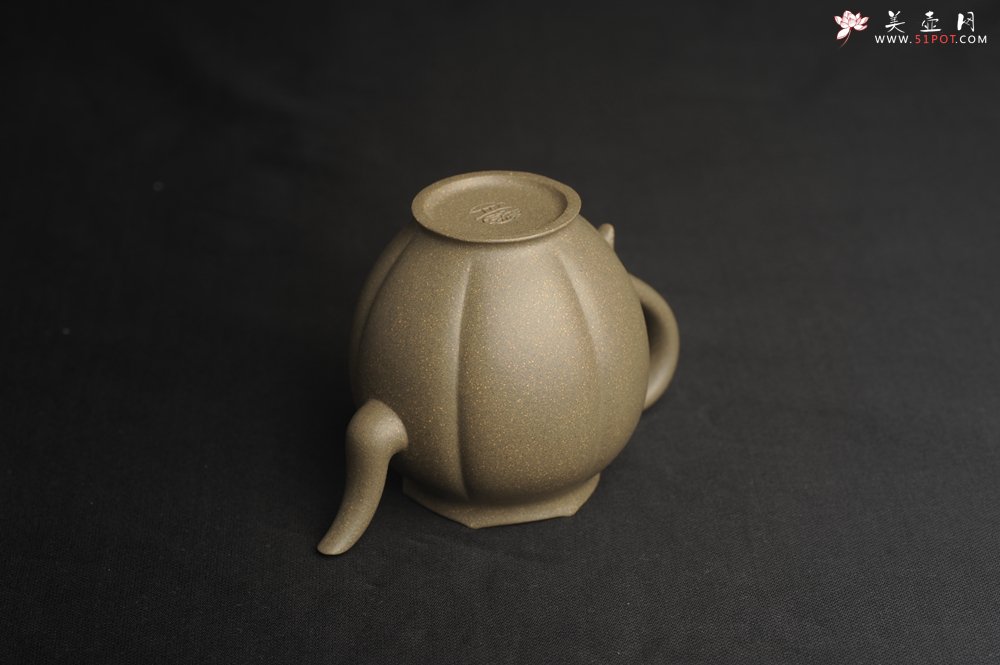 紫砂壶图片：美壶特惠 精致青段泥水仙壶 茶人醉爱 - 宜兴紫砂壶网