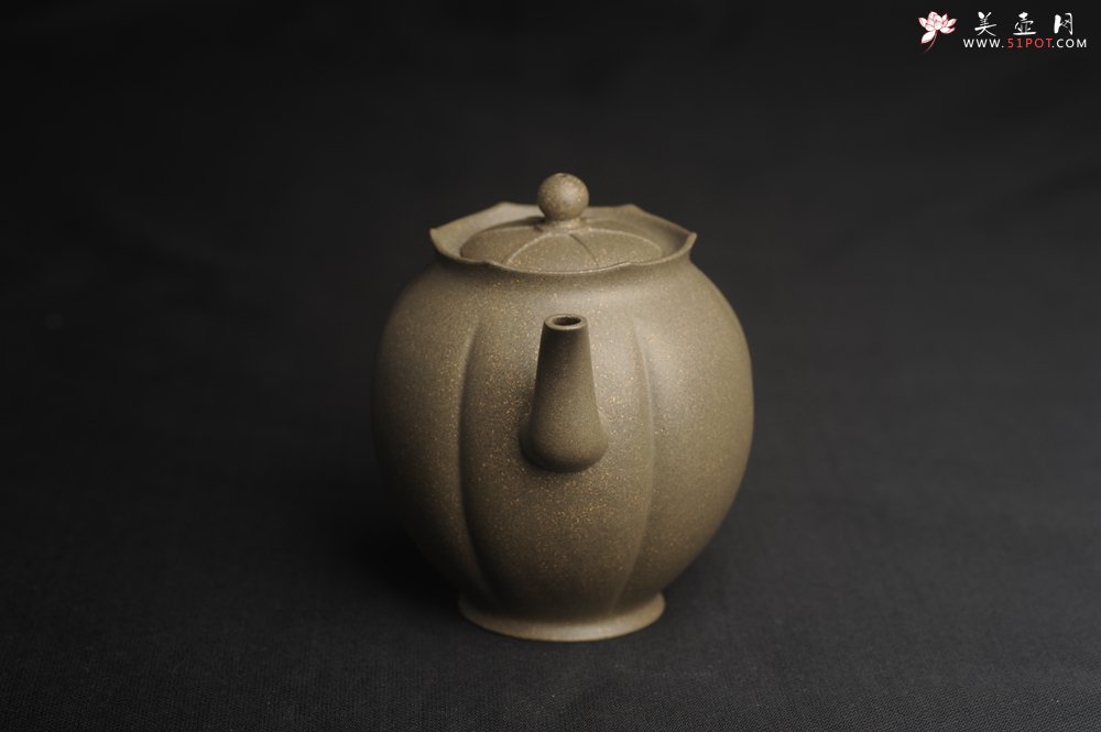 紫砂壶图片：美壶特惠 精致青段泥水仙壶 茶人醉爱 - 宜兴紫砂壶网