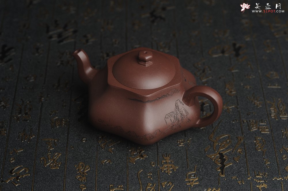 紫砂壶图片：美壶特惠 精致老紫泥六方福缘壶 茶人醉爱 - 宜兴紫砂壶网