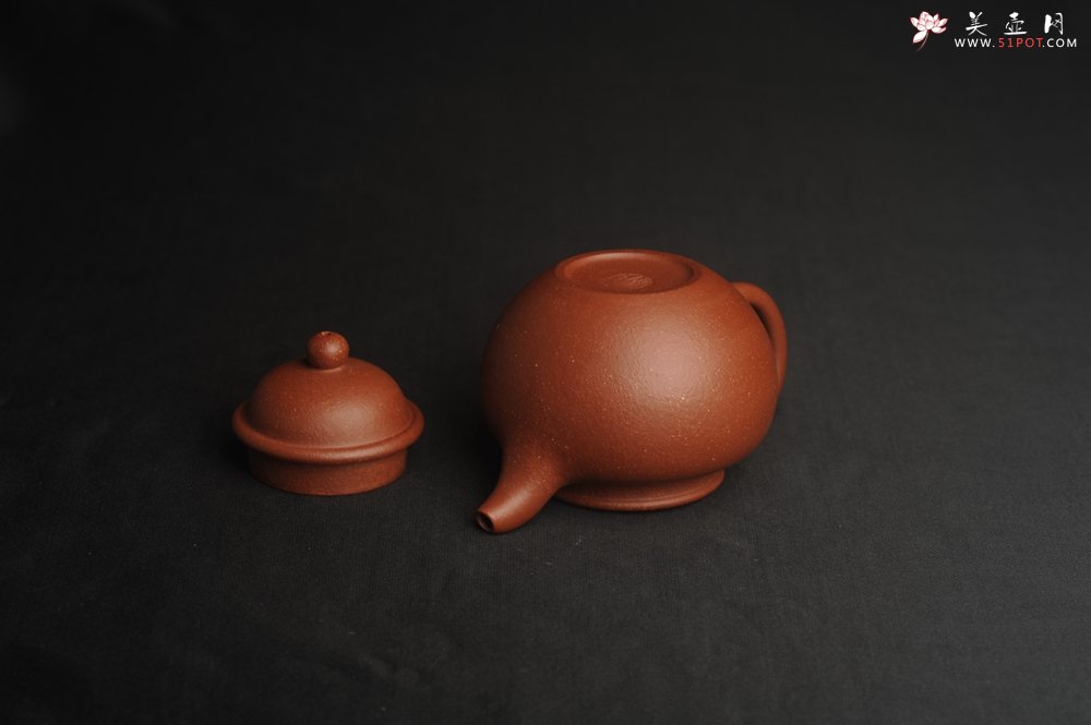 紫砂壶图片：美壶特惠 精致降坡泥寿珍掇球茶壶 性价比高 茶人醉爱 - 宜兴紫砂壶网