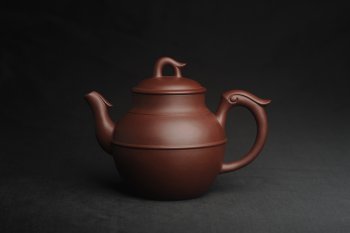 紫砂壶图片：美壶特惠 精致紫泥凤鸣壶 茶人醉爱 - 宜兴紫砂壶网