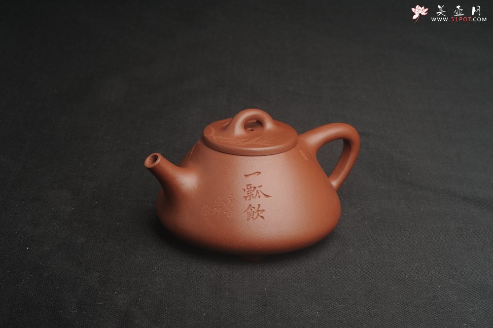 紫砂壶图片：特好底曹青全手工小品子冶石瓢茶壶 一票饮 刻竹特文气 - 宜兴紫砂壶网