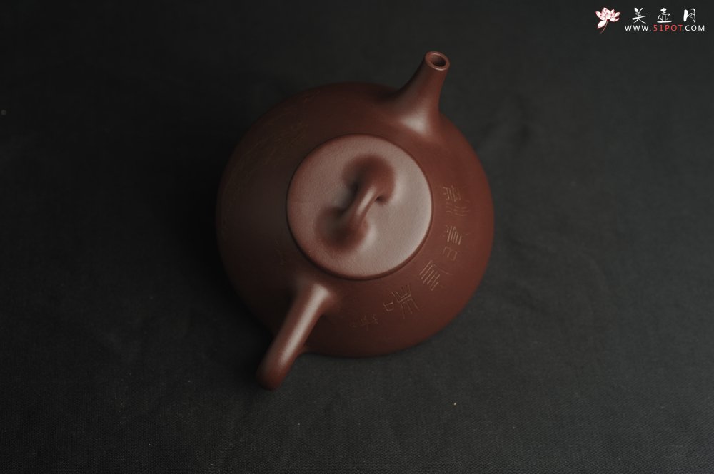 紫砂壶图片：油润底曹青 全手工特好子冶石瓢 装饰人物 特文气 - 宜兴紫砂壶网