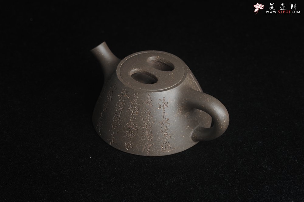 紫砂壶图片：美壶特惠 精致青段牛盖霸王石瓢 古今多少事都付笑谈中 - 宜兴紫砂壶网