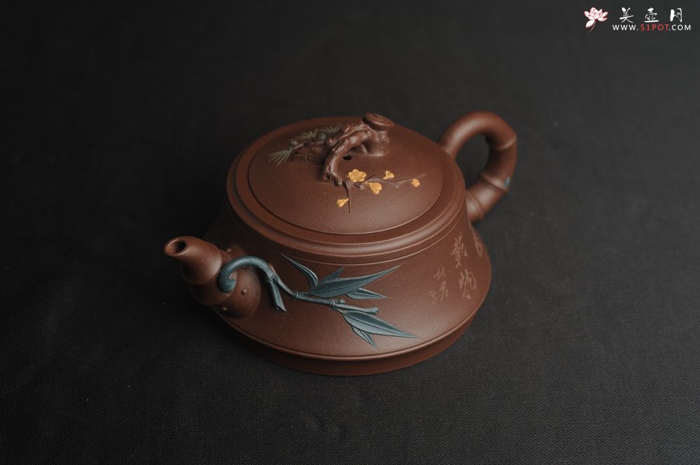 紫砂壶图片：美壶特惠 优质紫泥松竹梅紫砂茶壶 厚德载物 茶人醉爱 - 宜兴紫砂壶网