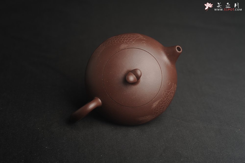 紫砂壶图片：美壶特惠 优质紫泥年年有余壶 茶人醉爱 - 宜兴紫砂壶网