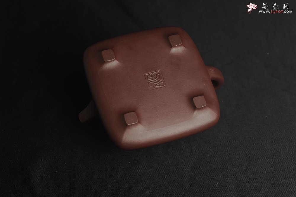 紫砂壶图片：美壶特惠 精致全手工混方石瓢 装饰梅花特文气 - 宜兴紫砂壶网