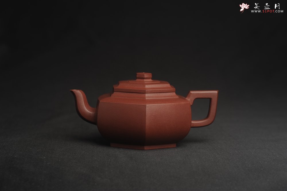 紫砂壶图片：美壶特惠 泥料超好 原矿紫红泥精致全手工六方雪华壶 - 宜兴紫砂壶网