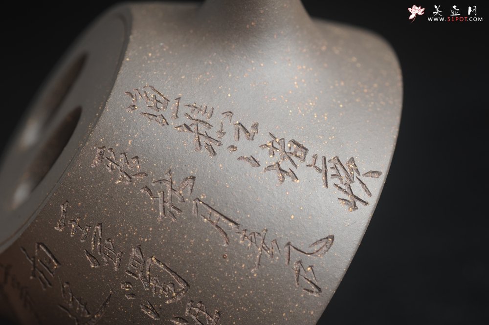 紫砂壶图片：美壶特惠 精致青段牛盖霸王石瓢 古今多少事都付笑谈中 - 宜兴紫砂壶网