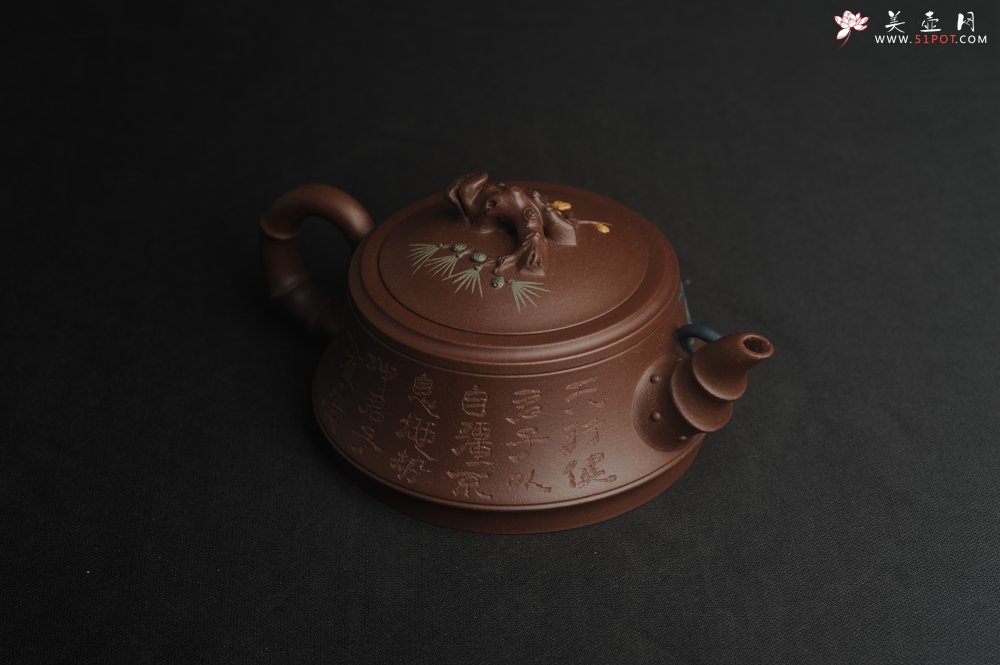 紫砂壶图片：美壶特惠 优质紫泥松竹梅紫砂茶壶 厚德载物 茶人醉爱 - 宜兴紫砂壶网