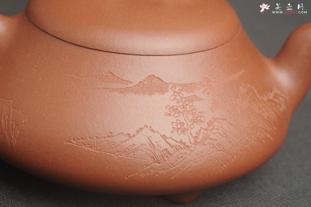 紫砂壶图片：特好底曹青全手工扁瓢  装饰山水 特文气 - 宜兴紫砂壶网