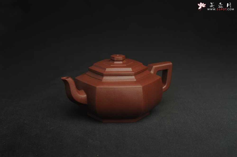 紫砂壶图片：美壶特惠 泥料超好 原矿紫红泥精致全手工六方雪华壶 - 宜兴紫砂壶网