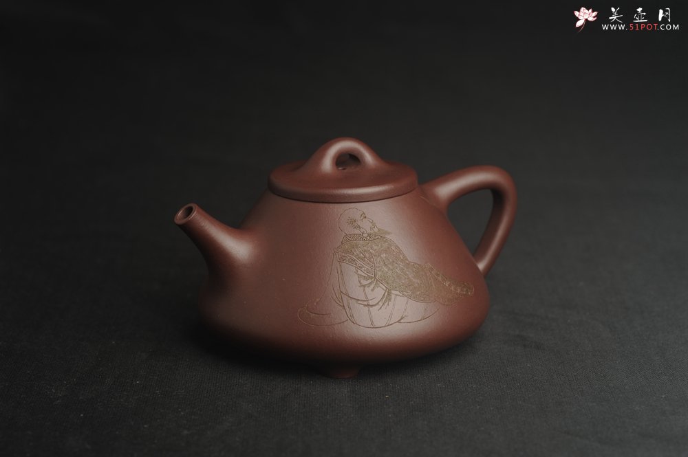 紫砂壶图片：油润底曹青 全手工特好子冶石瓢 装饰人物 特文气 - 宜兴紫砂壶网