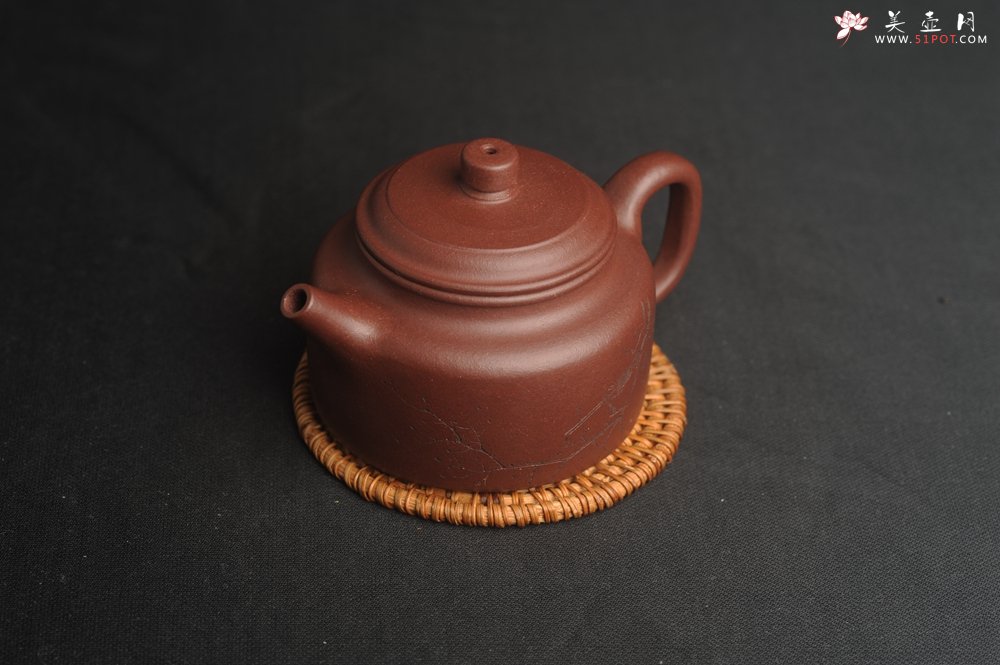 紫砂壶图片：,美壶特惠 优质紫泥精致枯枝鸟德中壶 矿物质丰富 茶人醉爱 - 宜兴紫砂壶网