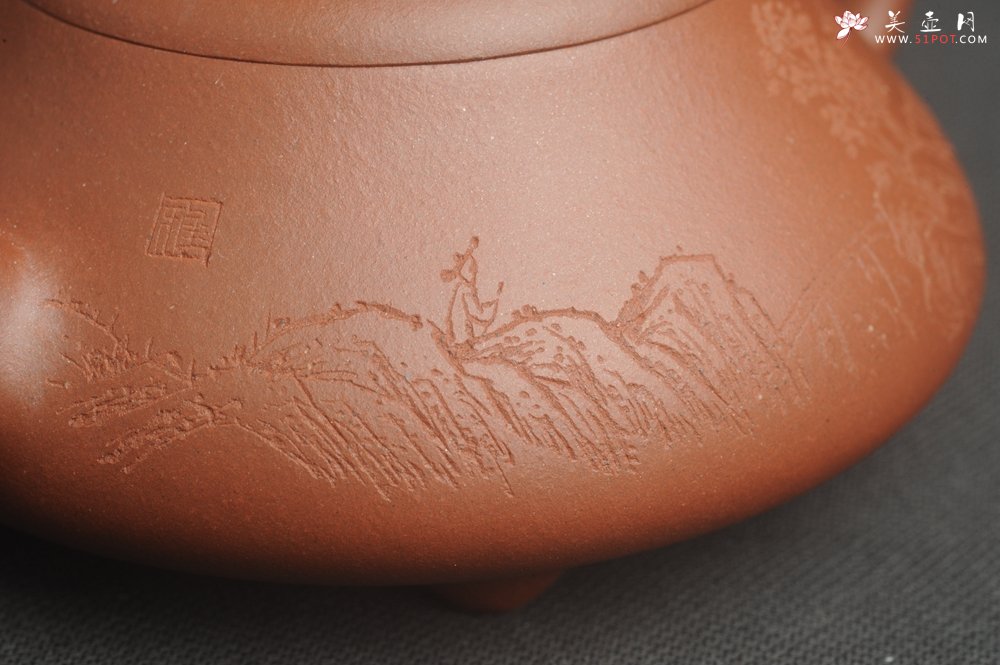 紫砂壶图片：特好底曹青全手工扁瓢  装饰山水 特文气 - 宜兴紫砂壶网