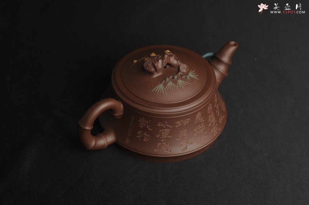 紫砂壶图片：美壶特惠 优质紫泥松竹梅紫砂茶壶 厚德载物 茶人醉爱 - 宜兴紫砂壶网