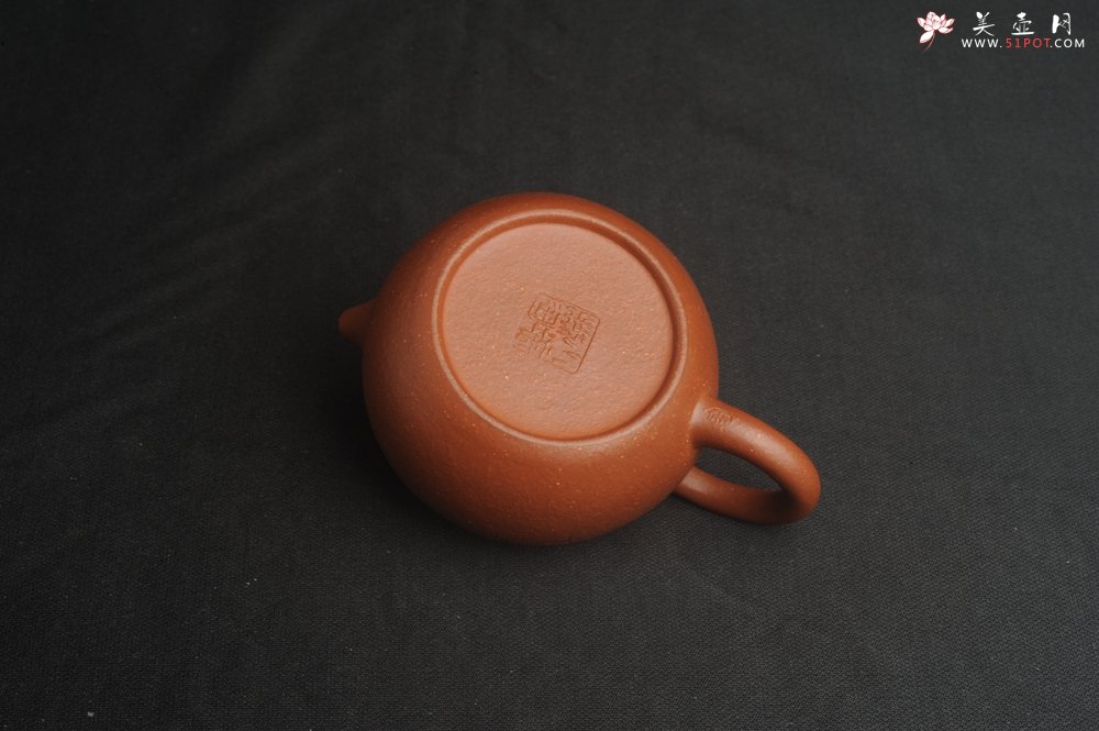 紫砂壶图片：油润降坡泥全手工小品西施壶 装饰静心图 心恬神宁 - 宜兴紫砂壶网