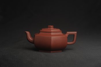 紫砂壶图片：美壶特惠 泥料超好 原矿紫红泥精致全手工六方雪华壶 - 宜兴紫砂壶网