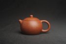 紫砂壶图片：油润降坡泥全手工小品西施壶 装饰静心图 心恬神宁 - 宜兴紫砂壶网