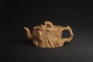 紫砂壶图片：潜力股唐老师 全手工精致老段松桩壶 肌理丰富生动 期待与您结缘 - 宜兴紫砂壶网