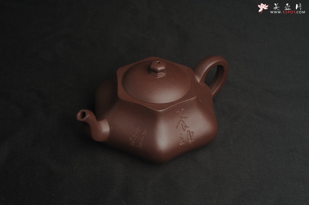 紫砂壶图片：美壶特惠 精致老紫泥六方福缘壶 茶人醉爱 - 宜兴紫砂壶网