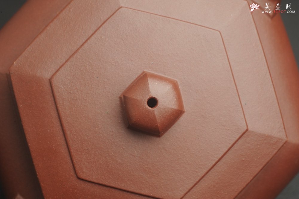 紫砂壶图片：美壶特惠 全手工优质紫红泥精致大彬六方 特文气 - 宜兴紫砂壶网