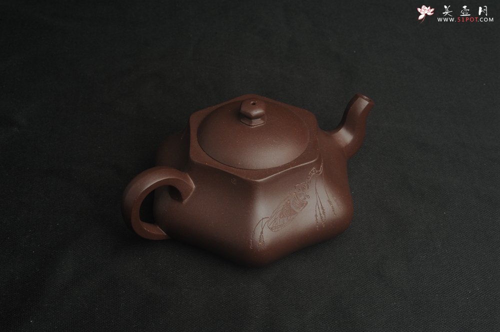 紫砂壶图片：美壶特惠 精致老紫泥六方福缘壶 茶人醉爱 - 宜兴紫砂壶网