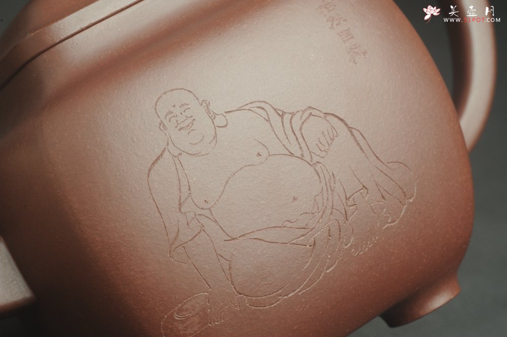 紫砂壶图片：实力派张海艳全手工油润底曹青重器鸣远四方 气势磅礴 用心之作 装饰人物特文气 - 宜兴紫砂壶网