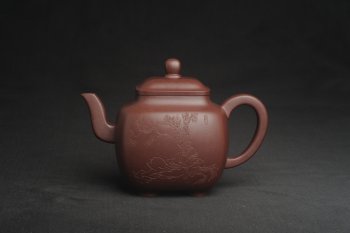 紫砂壶图片：实力派张海艳全手工油润底曹青重器鸣远四方 气势磅礴 用心之作 装饰人物特文气 - 宜兴紫砂壶网