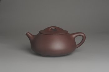 紫砂壶图片：美壶特惠 学学老师超大精致紫泥祥云满瓢茶壶 茶人醉爱 - 宜兴紫砂壶网