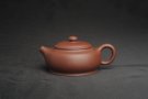 紫砂壶图片：美壶特惠 精致涌泉壶 茶人醉爱 - 宜兴紫砂壶网