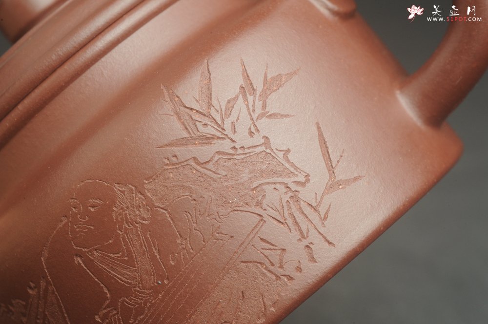 紫砂壶图片：油润黄龙山4号深井红皮龙 全手工德中壶 做工特好 装饰抚琴图 特文气 - 宜兴紫砂壶网